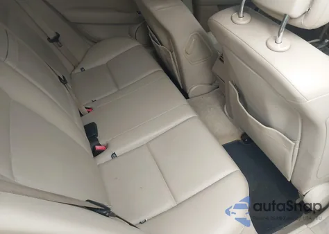 2011 Mercedes-Benz C 300 Luxury/Sport из США, поврежденный, VIN WDDGF5EB1BR184888